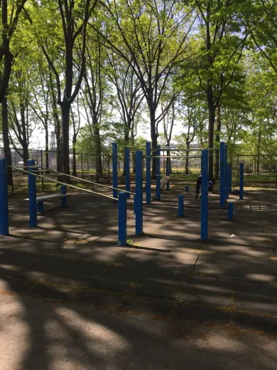 East River Outdoor Gym